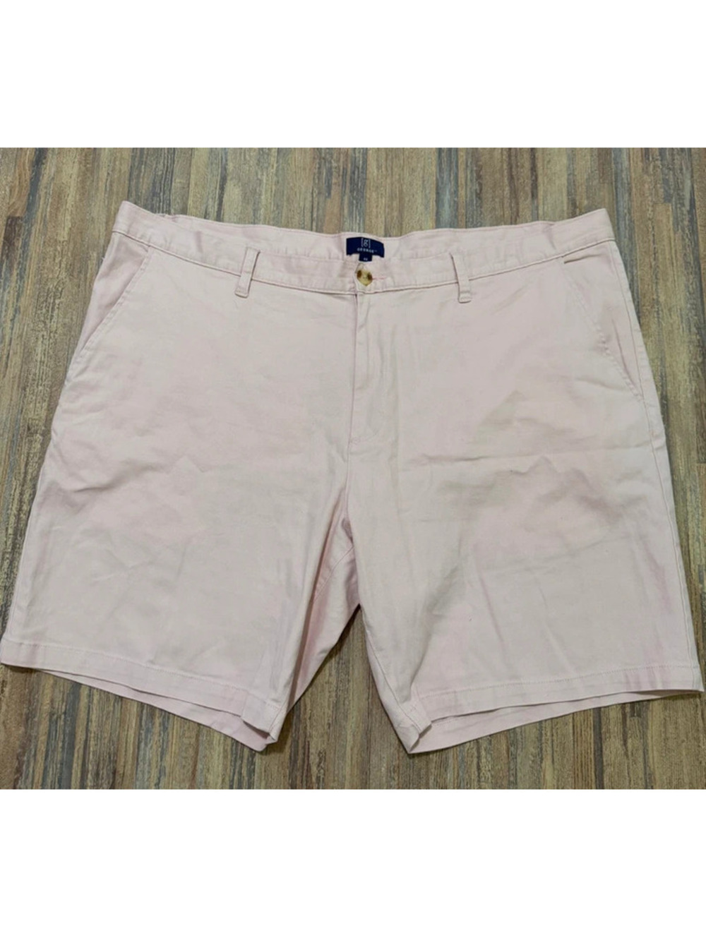 George men’s light pink shorts size 46